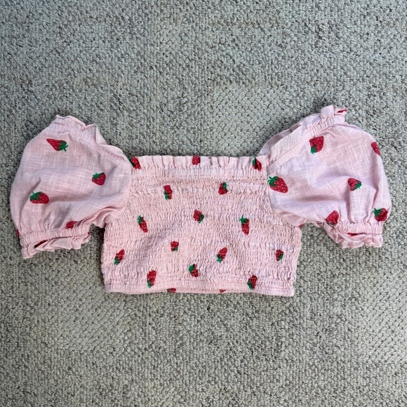 Cotton On Strawberry Smocked Crop Top Small - Picture 2 of 6
